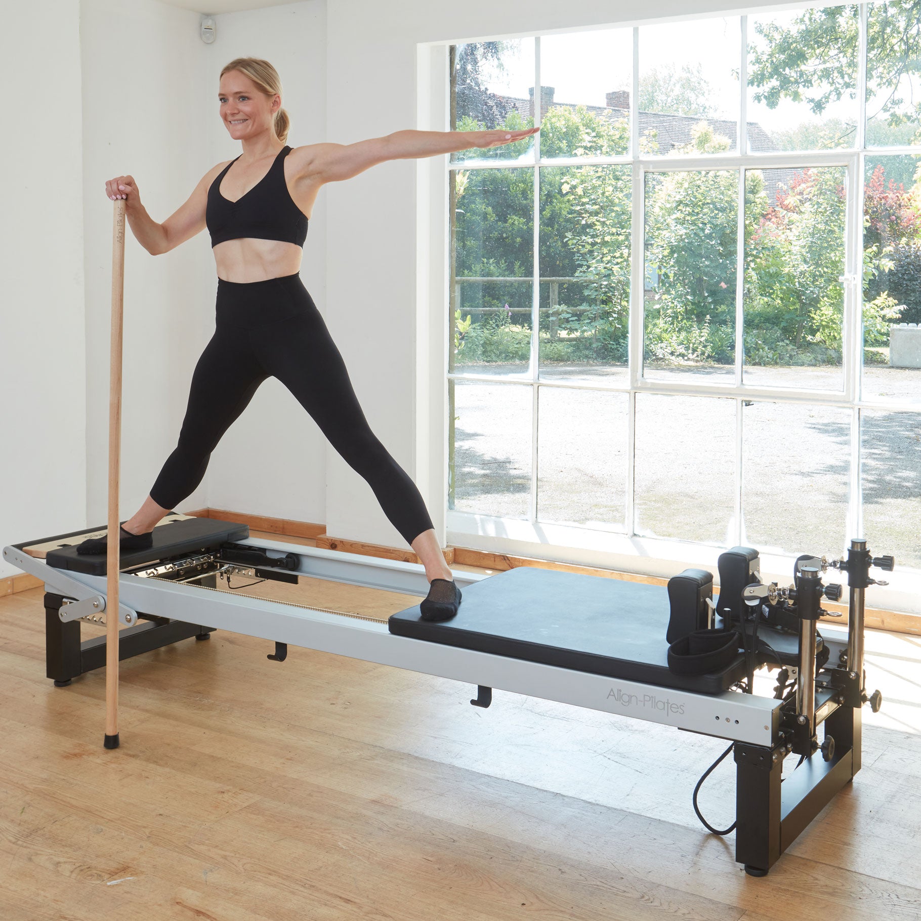 Close-Up-of-Align-Pilates®-Platform-Extender-with-Foot-Padding