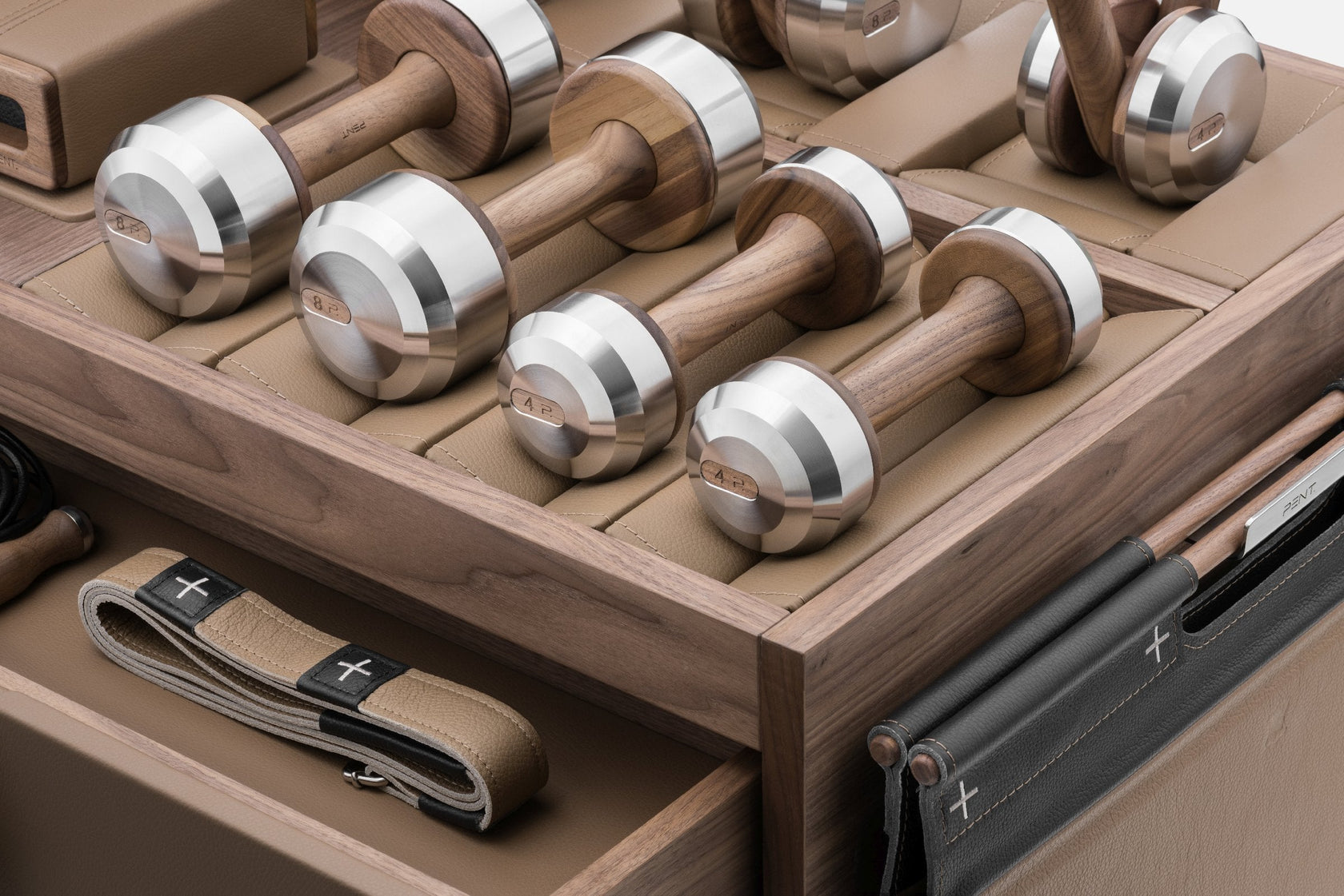 Luxury-PENT-SOPHIA™-Mobile-Fitness-Set-with-leather-accessories